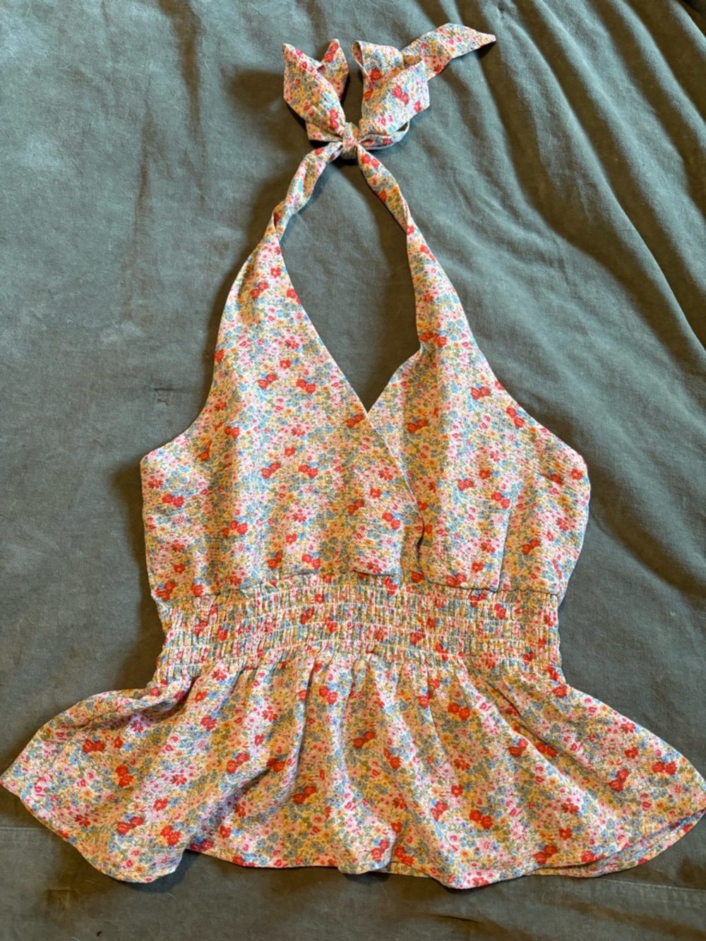 Monteau Los Angeles floral tie top! Size large